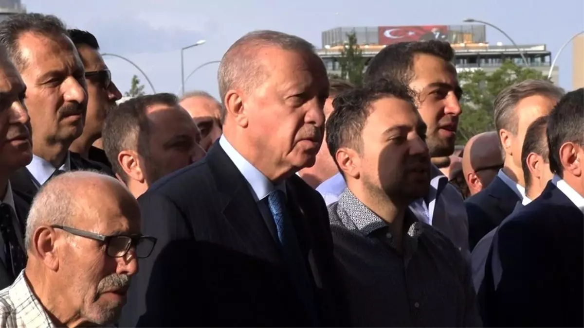 Cumhurbaşkanı Başdanışmanı Kılıç, son yolculuğuna uğurlandı! Erdoğan\'dan duygulandıran sözler