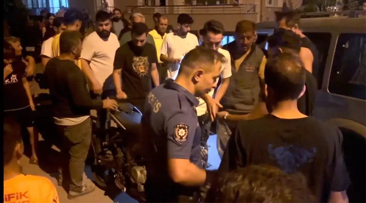 Erzincan\'da Trafik Kazası: Motosiklet Sürücüsü Yaralı