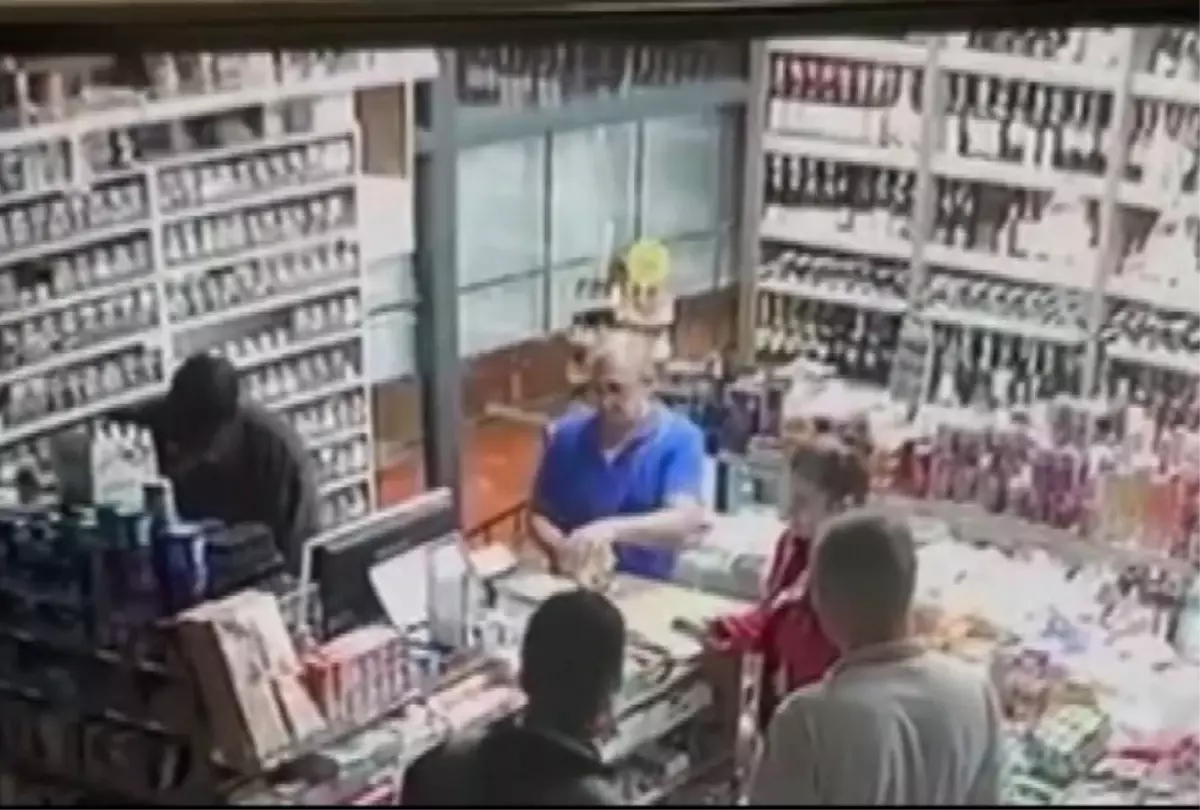 İstanbul\'da Silahlı Soygun Yapan 5 Şüpheli Yakalandı