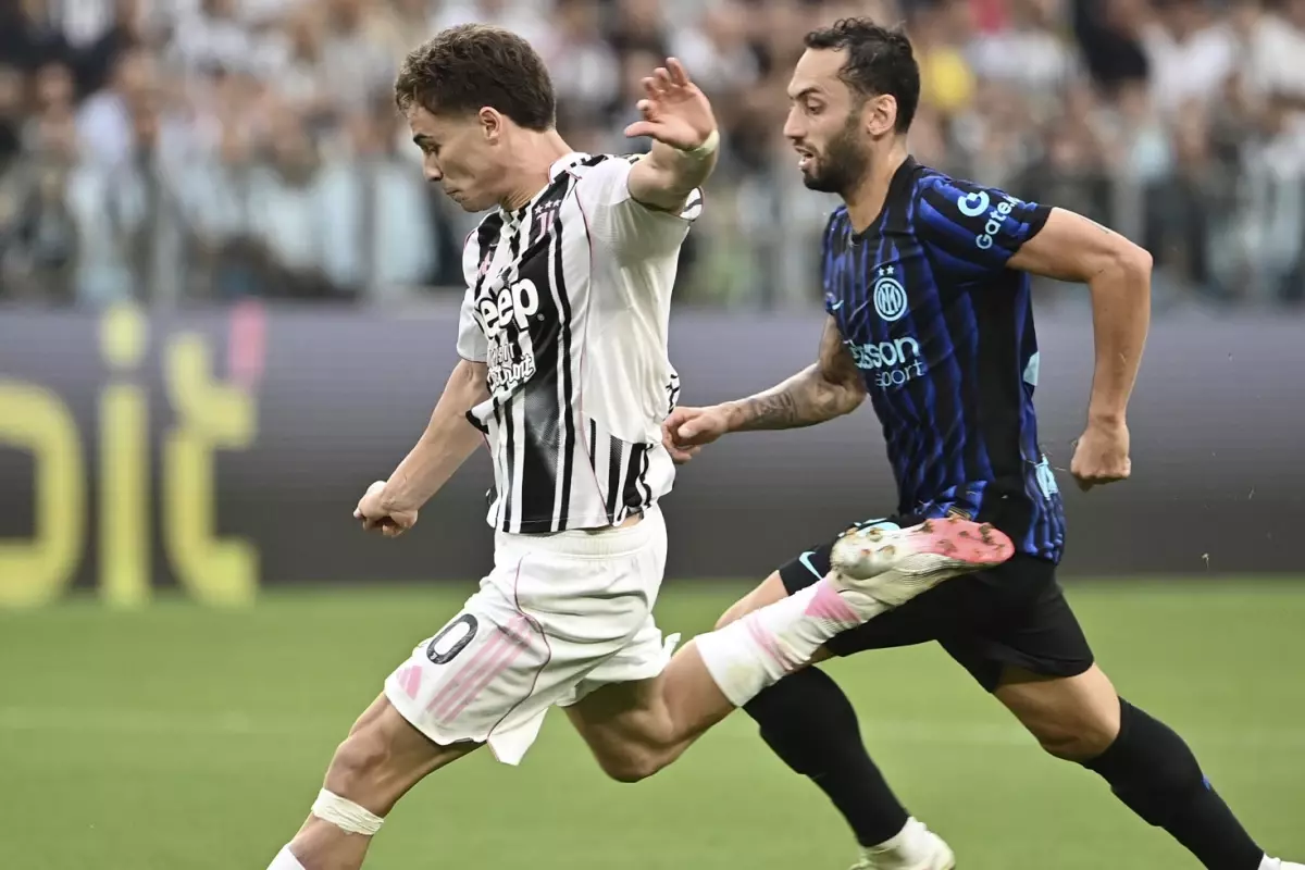 İtalya\'da Türk rüzgarı! Kenan Yıldız ve Hakan Çalhanoğlu attı, 7 gollü maçta son gülen Juventus