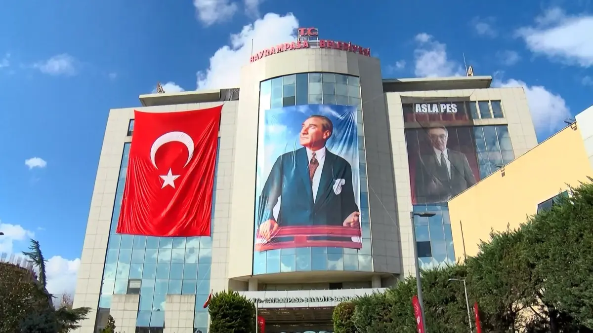 Özgür Çelik Bayrampaşa Belediyesi\'nde