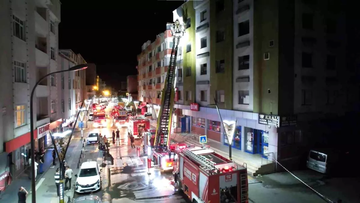 Pendik\'te Tekstil Atölyesinde Yangın