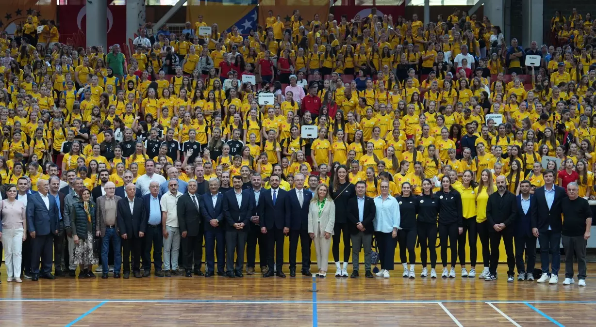 VakıfBank, Bosna Hersek\'te Voleybol Projesi Başlattı