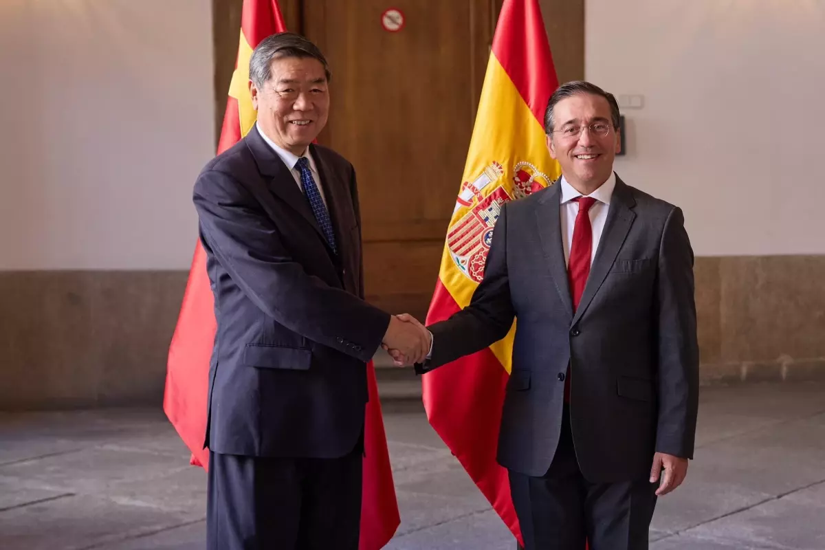 ABD ve Çin Ticaret Görüşmeleri Madrid\'de