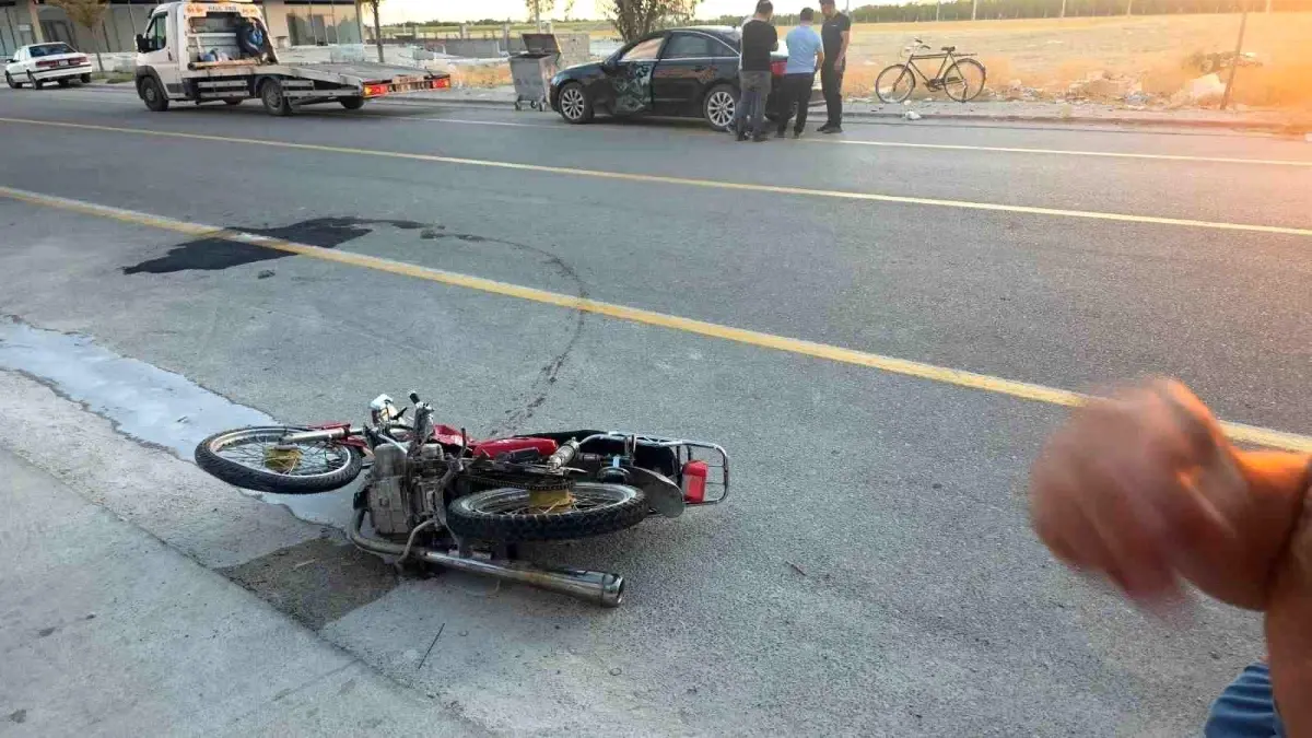 Aksaray\'da Trafik Kazası: Motosiklet Sürücüsü Ağır Yaralandı