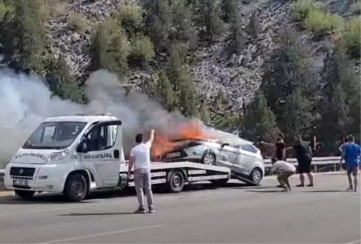 Beyşehir\'de Çekicide Yangın Çıktı