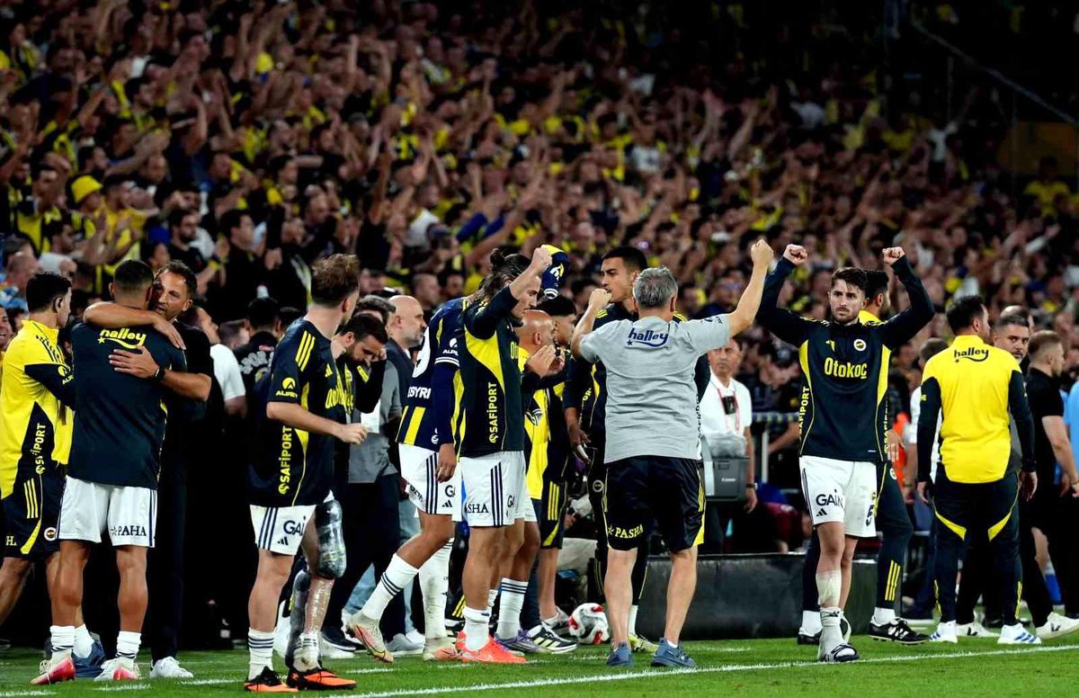 Fenerbahçe, Trabzonspor\'u Yendi