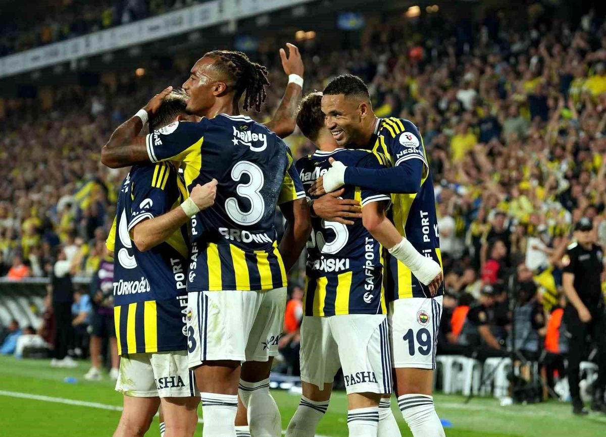 Fenerbahçe, Trabzonspor\'u 1-0 Yendi