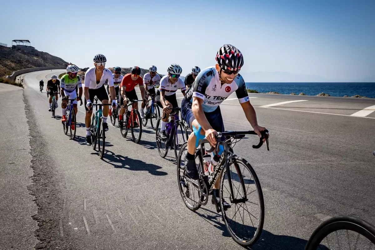 Gran Fondo İzmir Bisiklet Yarışı Sığacık\'ta Yapıldı
