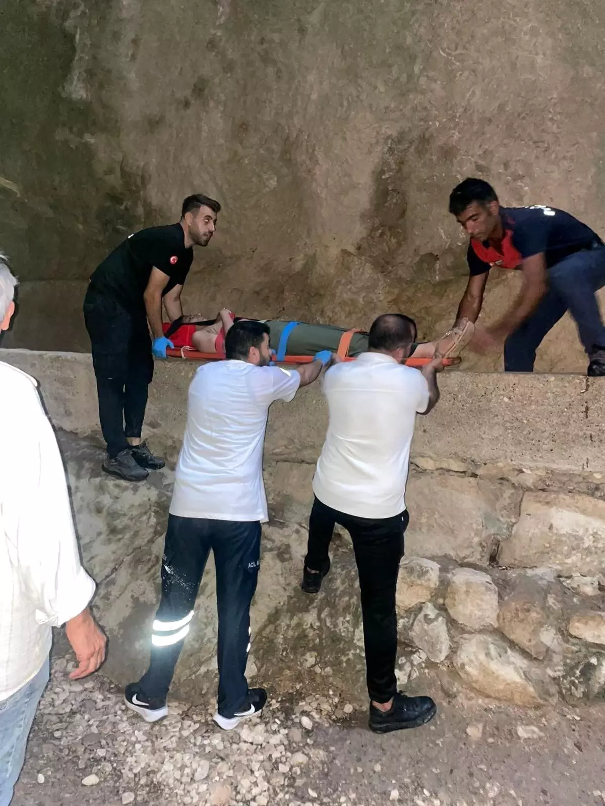 Titus Tüneli\'nde Düşen Vatandaş Kurtarıldı