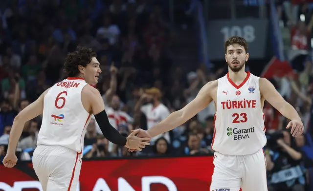 Yaşattığınız gurur yeter! A Milli Basketbol Takımımız Avrupa ikincisi
