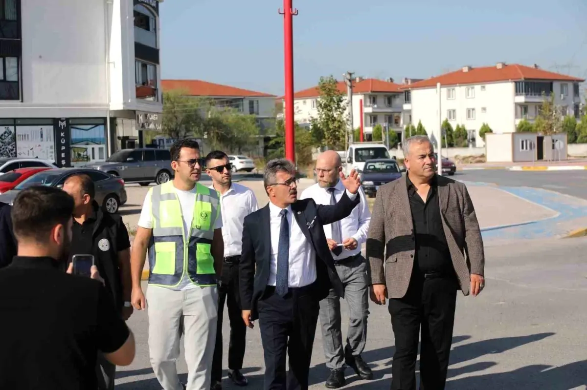 Erenler\'de Yeni Çarşamba Kumaş Pazarı Kuruluyor