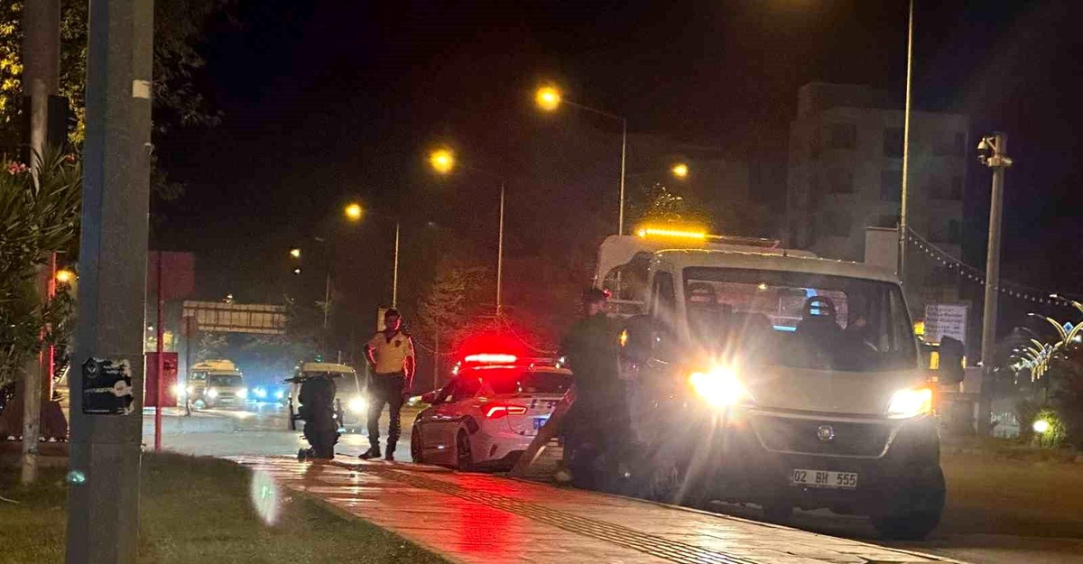 Adıyaman\'da Motosiklet Kazası: Sürücü Ağır Yaralı