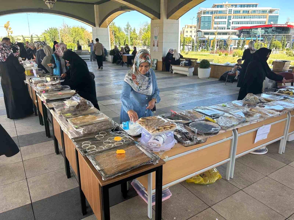 Diyarbakır\'da Gazze İçin Yardım Kampanyası