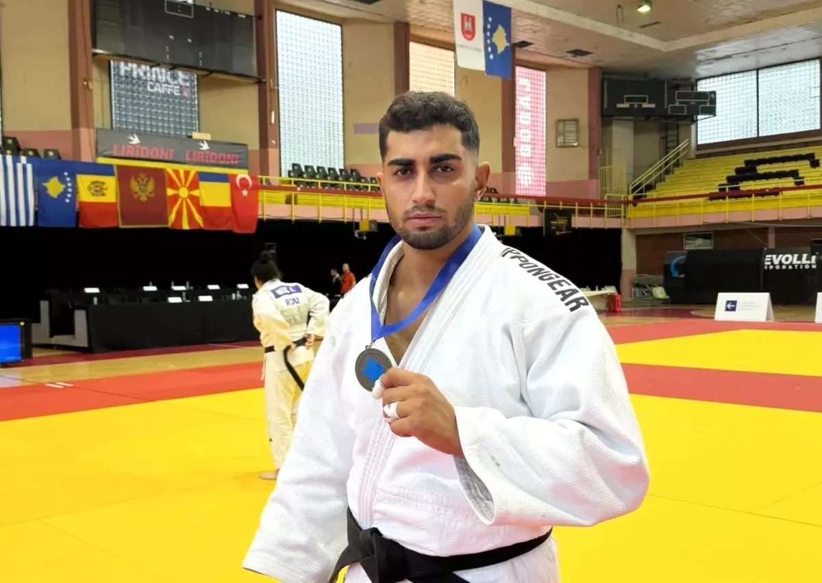 Enes Pınar, Balkan Judo Şampiyonası\'nda Bronz Madalya Kazandı