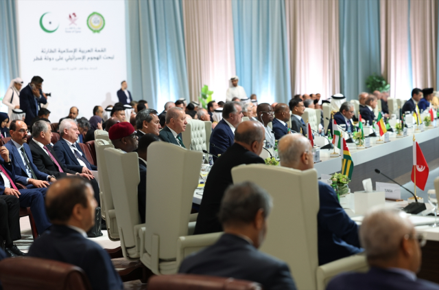 Erdoğan'dan Katar'da dünyaya mesaj: İsrail durdurulmalı, bunu engelleyecek imkanlarımız var