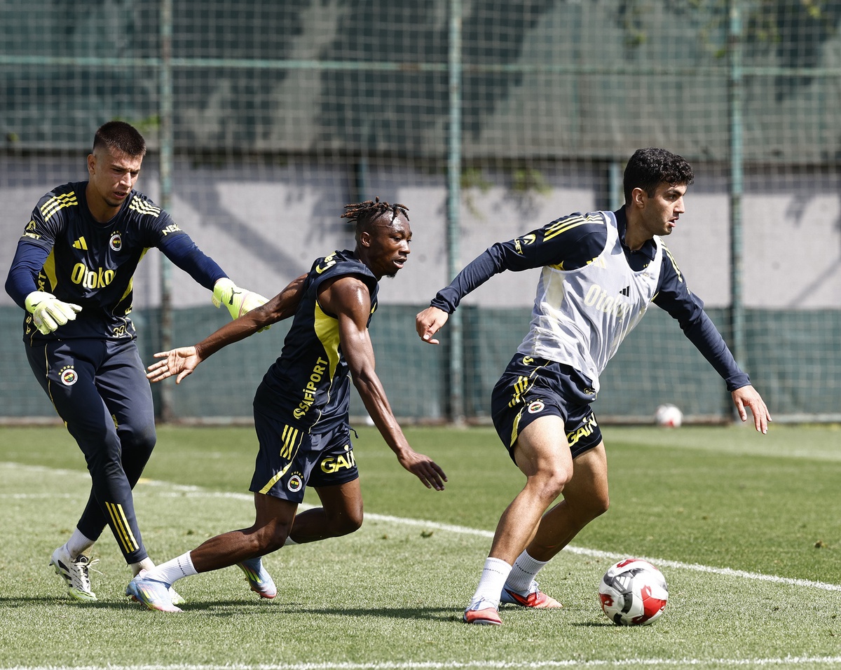 Fenerbahçe, Alanyaspor Maçına Hazırlanıyor