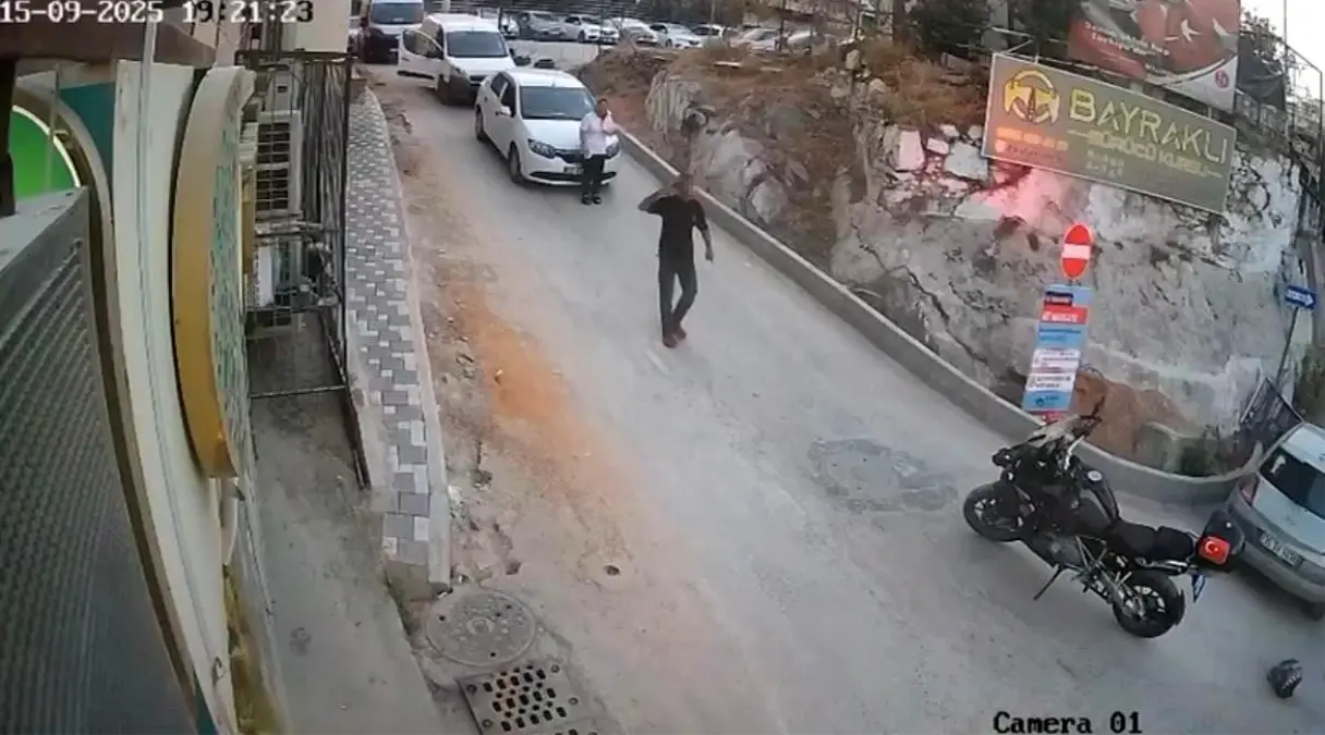 İzmir\'de Eşini Rehin Alan Adam Teslim Oldu
