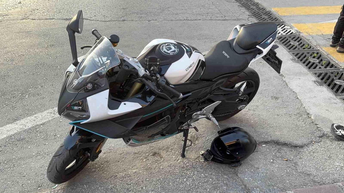 Otomobil ile motosiklet çarpıştı: 1 yaralı