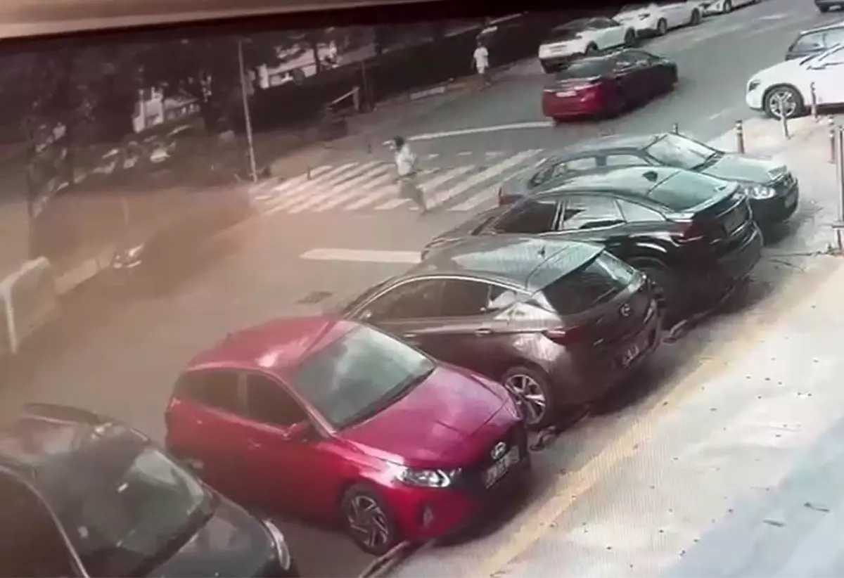 Boşanma Aşamasında Eşini Vuran Adam Kamerada