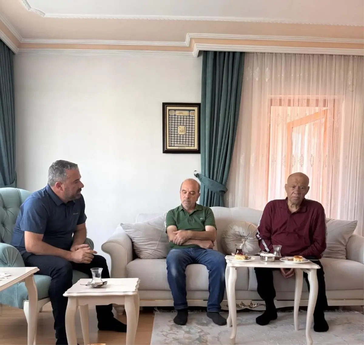 Pursaklar Belediye Başkanı Ertuğrul Çetin\'den Taziye Ziyareti