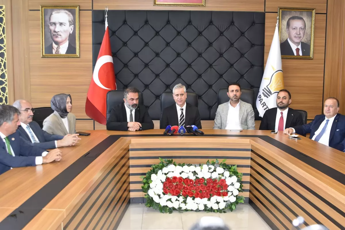 Hasan Basri Yalçın: \'Terör meselesini tamamen toprağın altına gömmek mecburiyetindeyiz\'