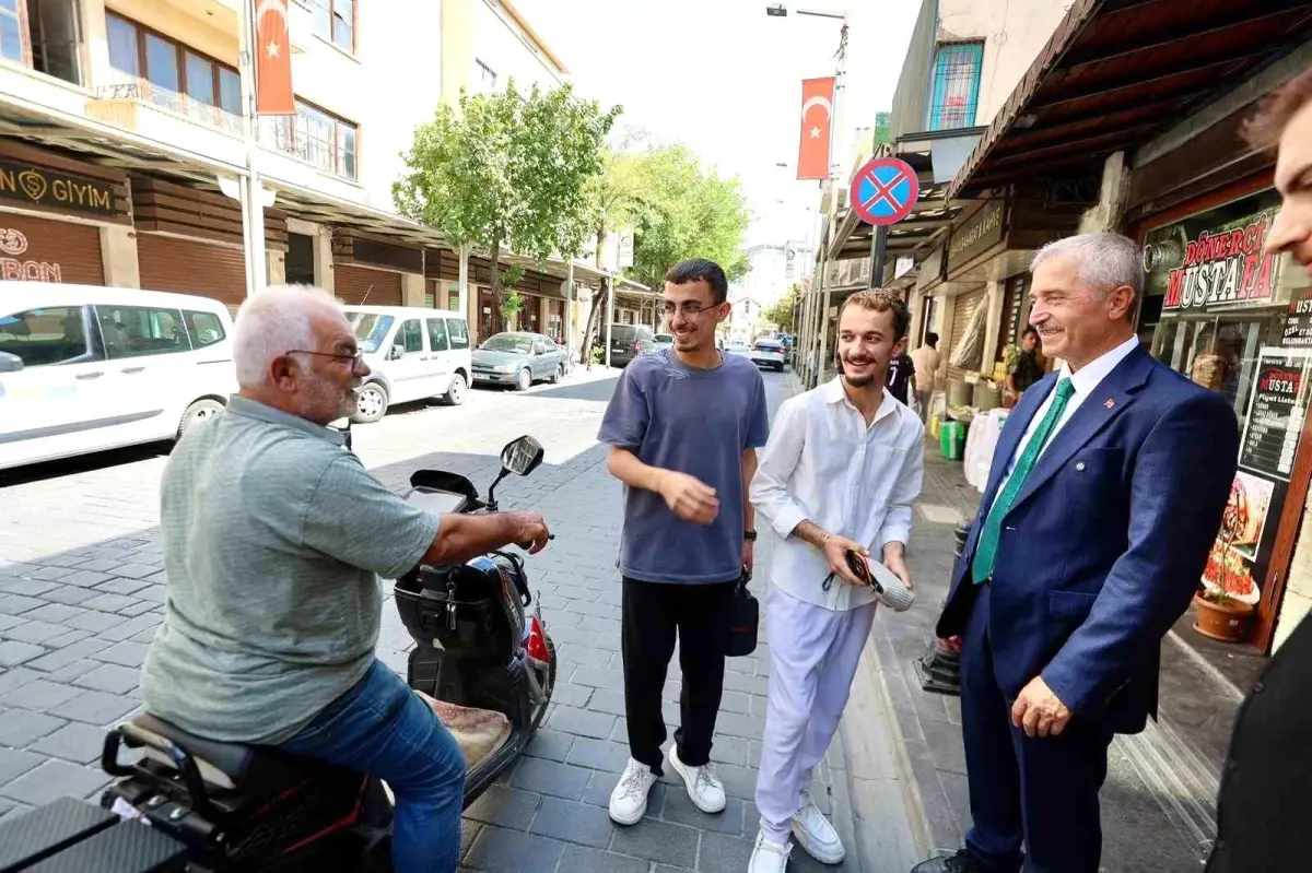 Başkan Tahmazoğlu Esnaf ve Vatandaşlarla Bir Araya Geldi