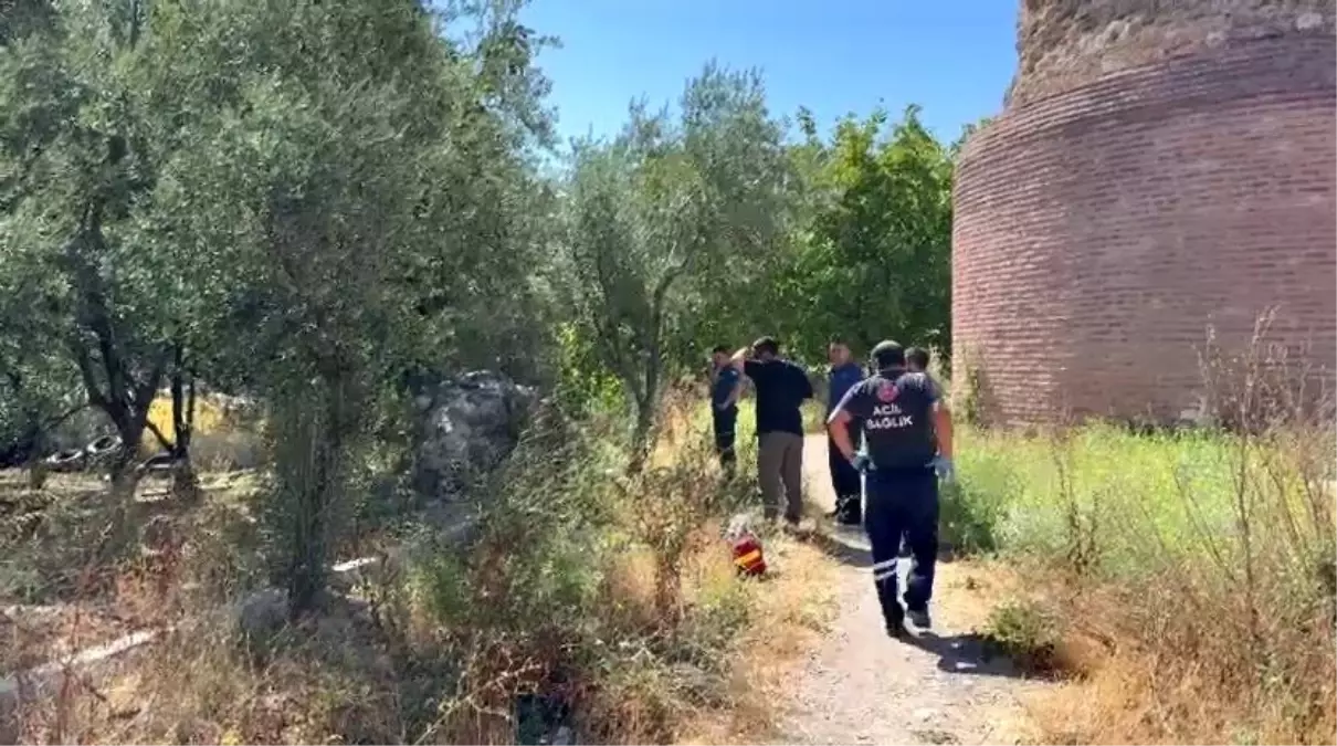 İznik\'te tarihi surların yanında erkek cesedi bulundu