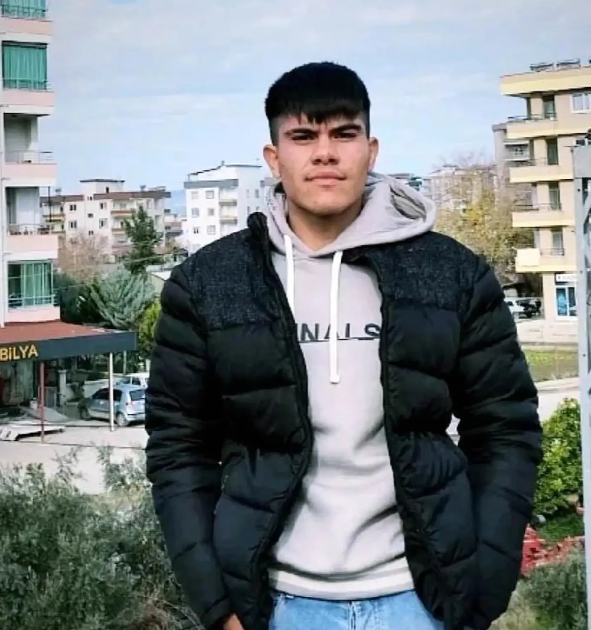 Traktör Devrildi, Genç Hayatını Kaybetti