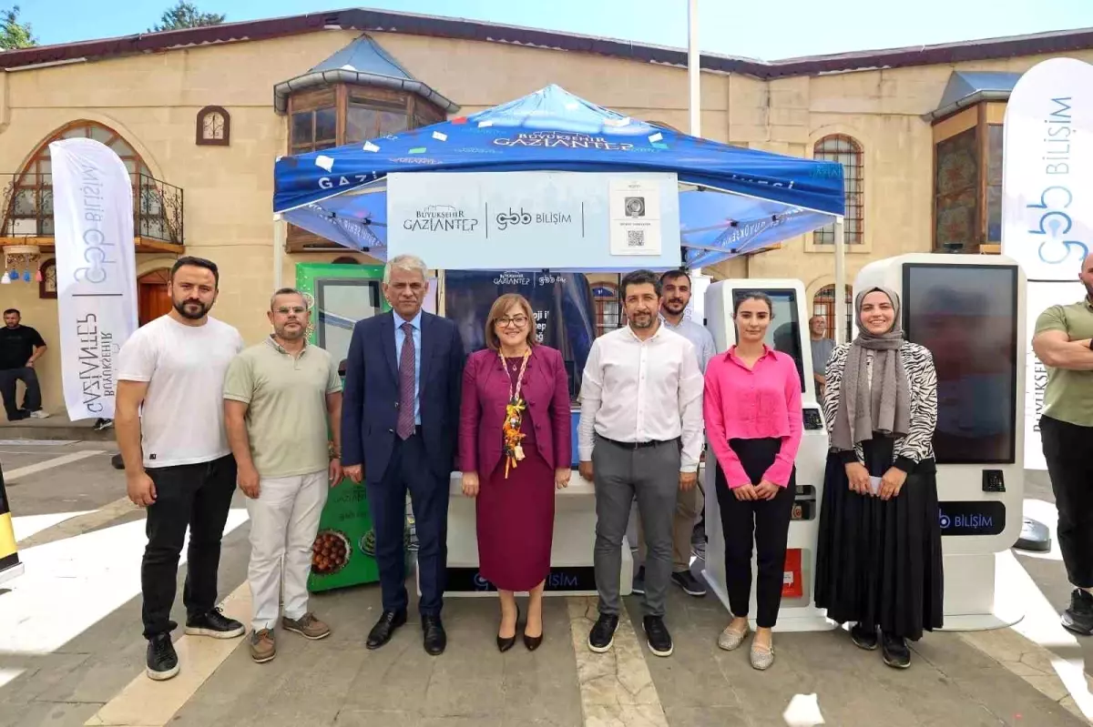 Gaziantep\'te Yeni Dijital Kiosklar Hizmete Girdi