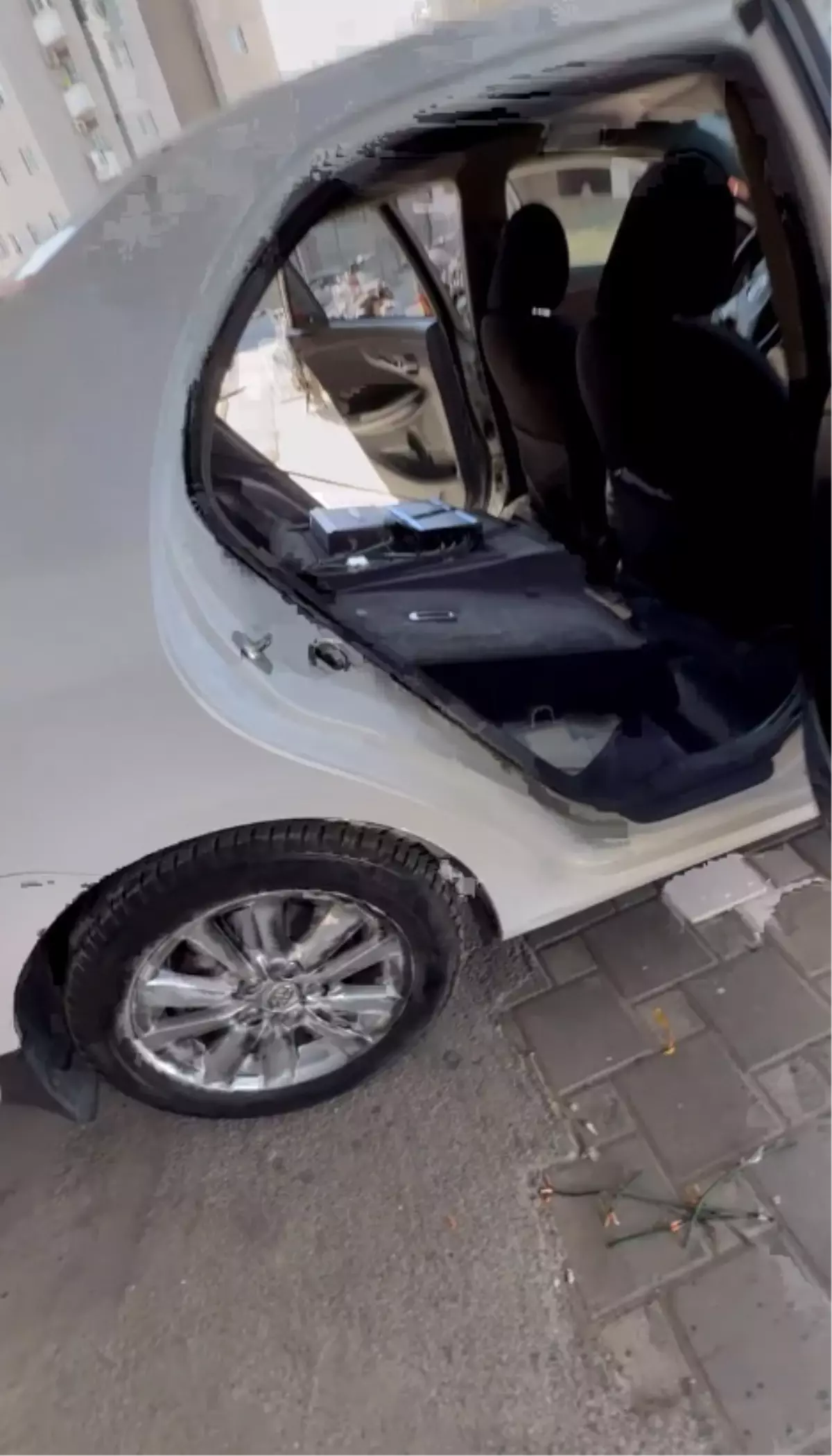 İşçiler Halay Çekti