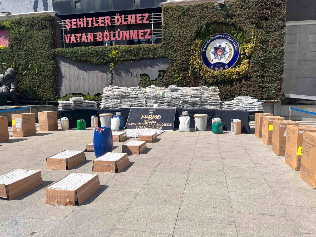 İstanbul\'da Uyuşturucu Operasyonu
