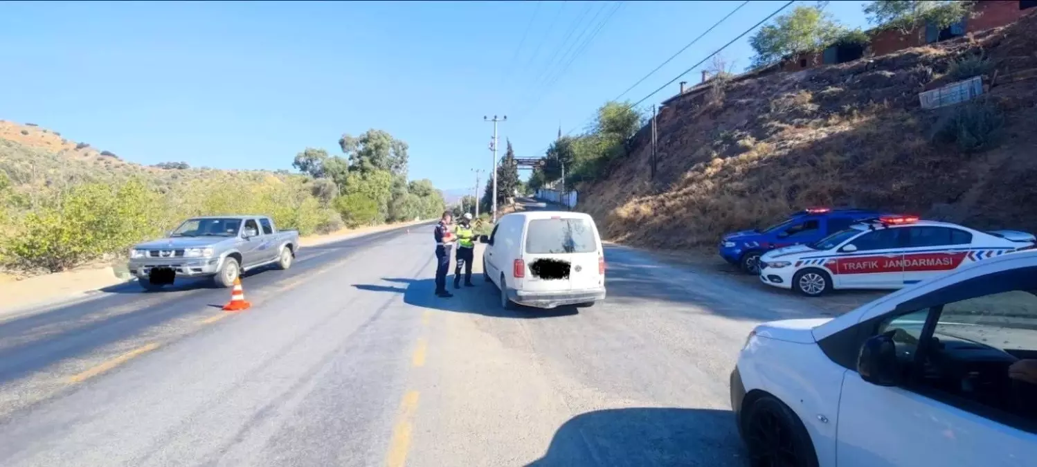 Köşk\'te Trafik Denetimi: 4 Araca İşlem