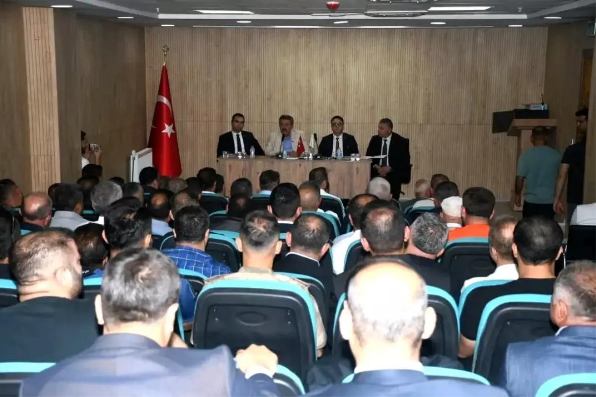 Şırnak\'ta Muhtarlarla İstişare Toplantısı Düzenlendi