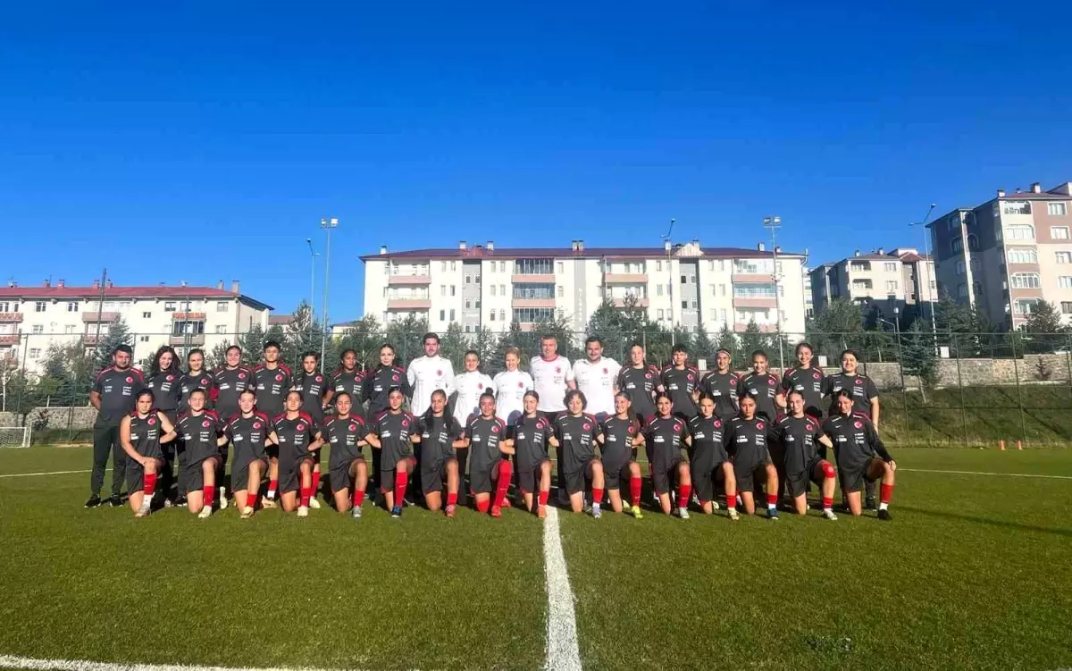 U19 Kadın Milli Takımı, Erzurum\'da Hazırlıklarını Sürdürüyor