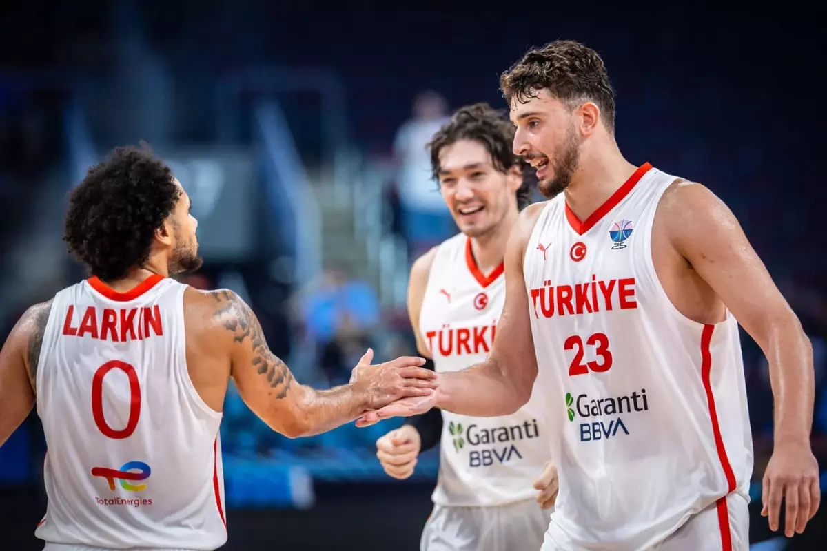Ülkemizi EuroBasket\'te finale taşıyan yıldız A Milli Takım\'ı bıraktı