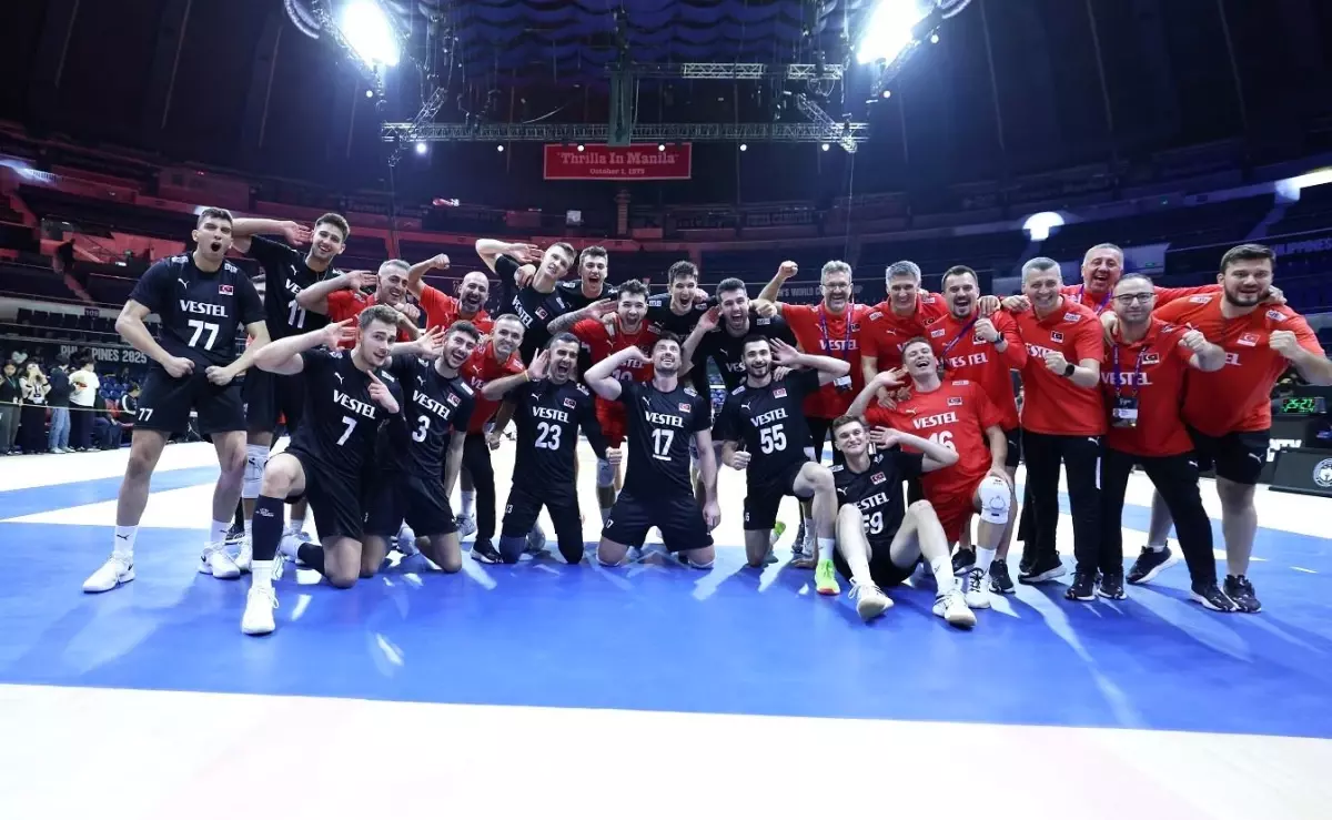 Türkiye, Kanada\'yı 3-0 Yenerek Son 16\'ya Yükseldi