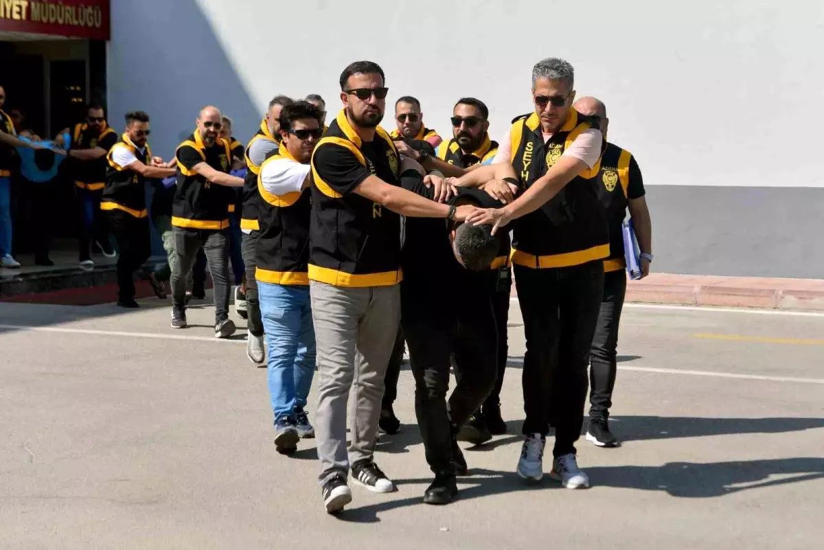 Adana\'da Haraç ve Silahlı Saldırı Girişimi