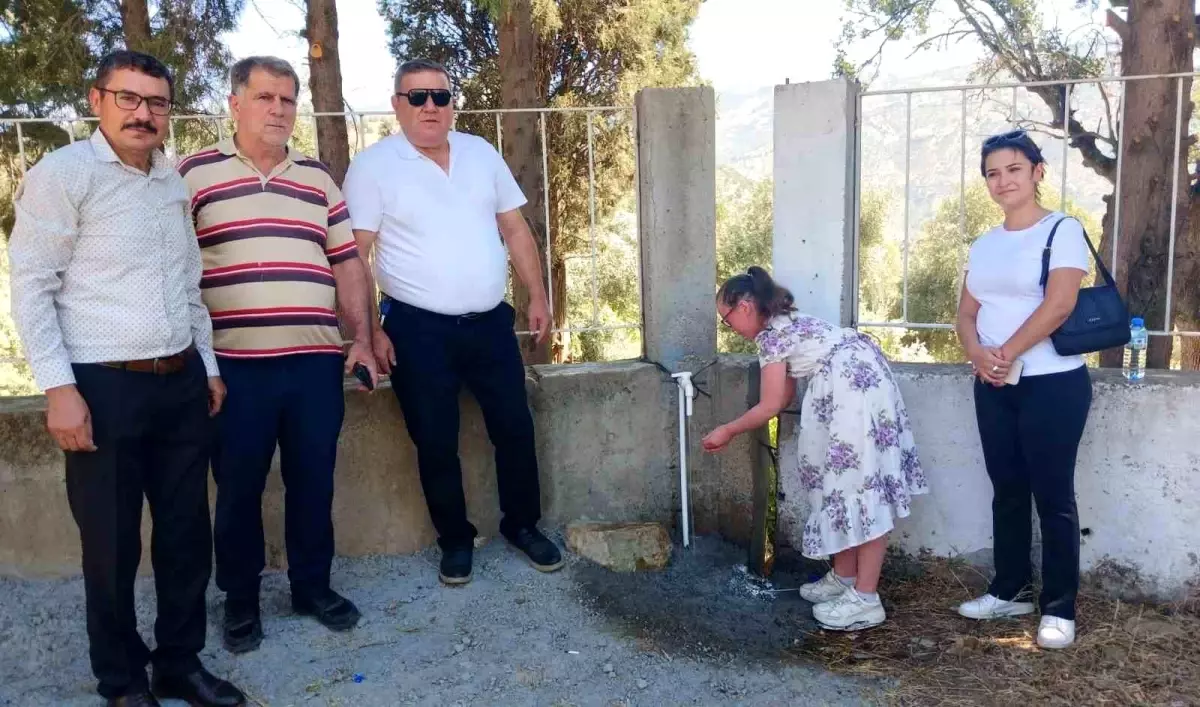 Küçük Öğrencinin Talebi Gerçekleşti: 23 Nisan\'da Okula Kaynak Suyu Getirildi