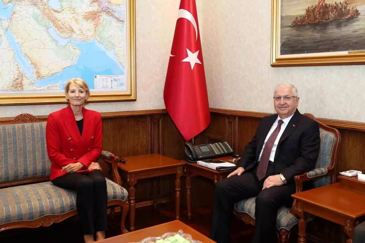 Güler, Büyükelçi Morris\'i Kabul Etti