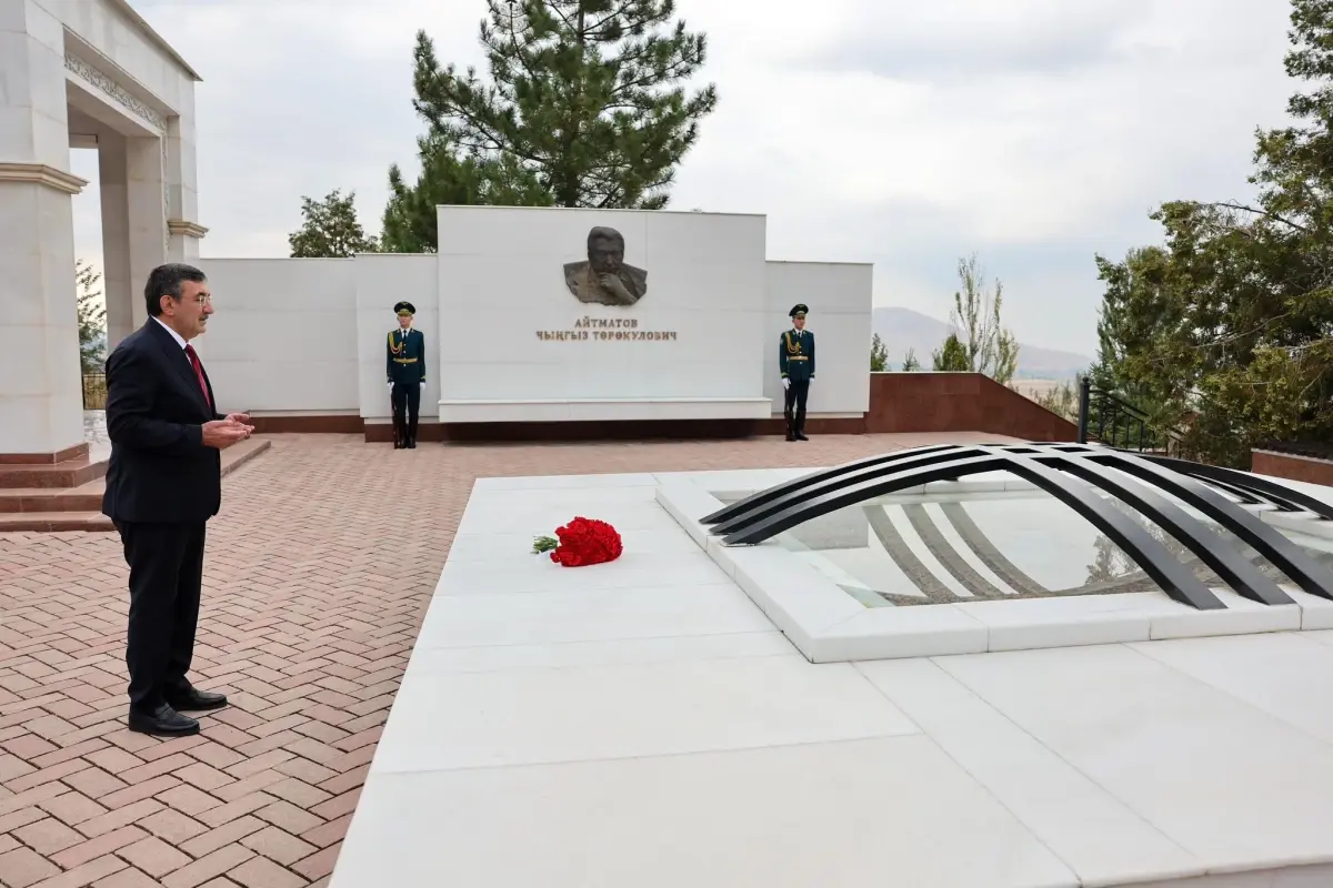 Cevdet Yılmaz Kırgızistan\'da