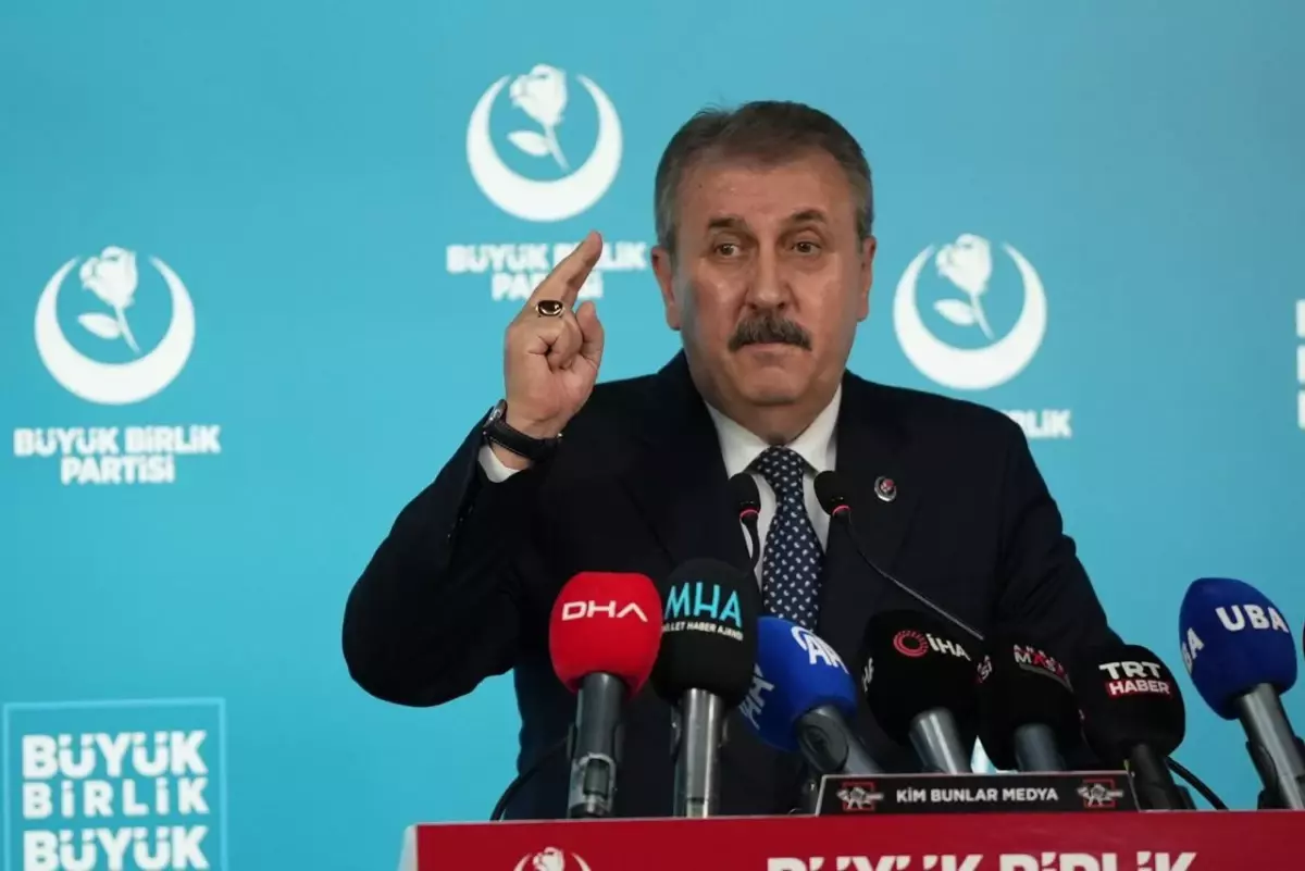Destici: Kılıçdaroğlu\'nun mezhebi anlayışının malzeme yapılmasını şiddetle kınıyorum
