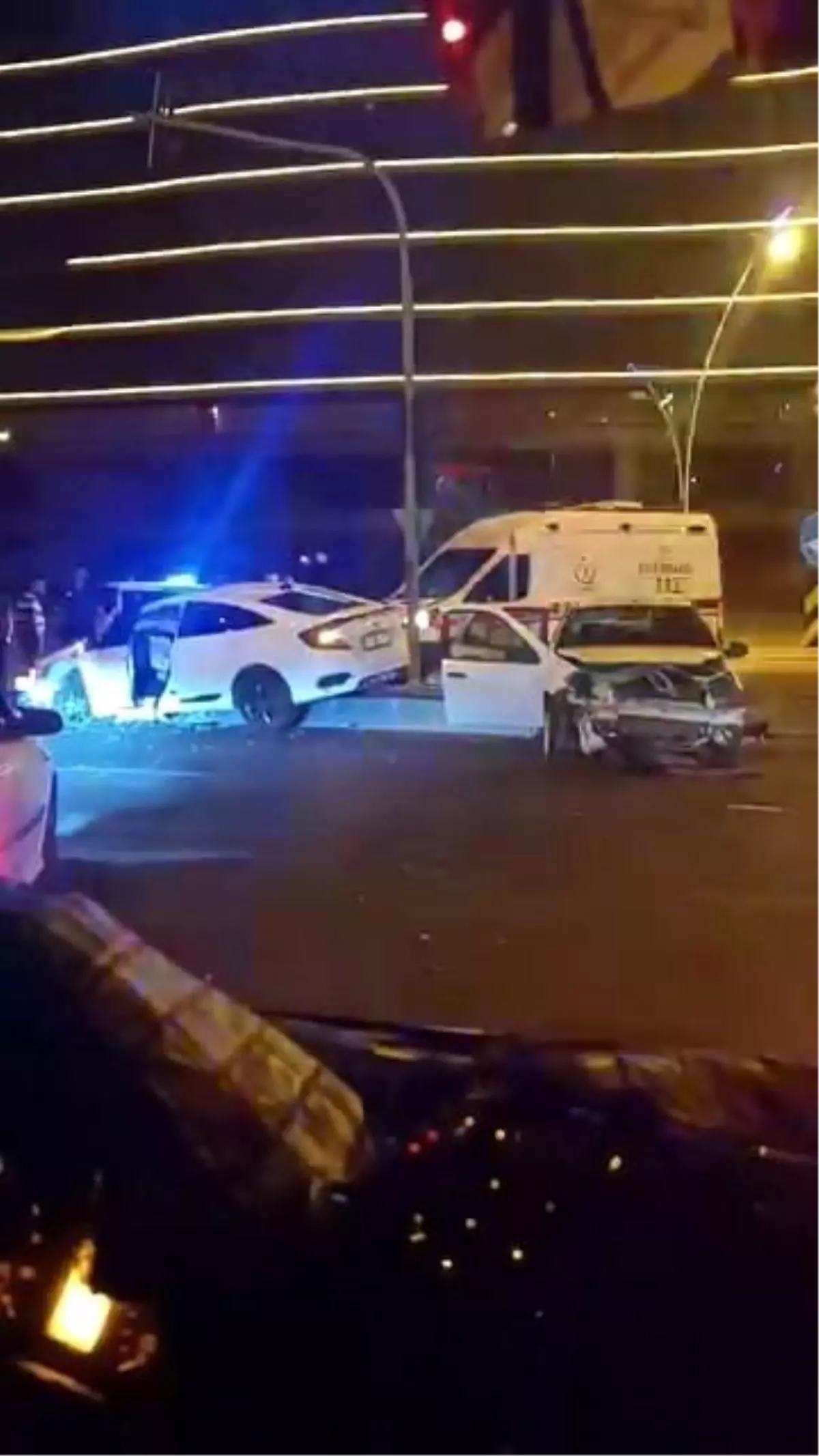 Diyarbakır\'da Trafik Kazası: 2 Yaralı