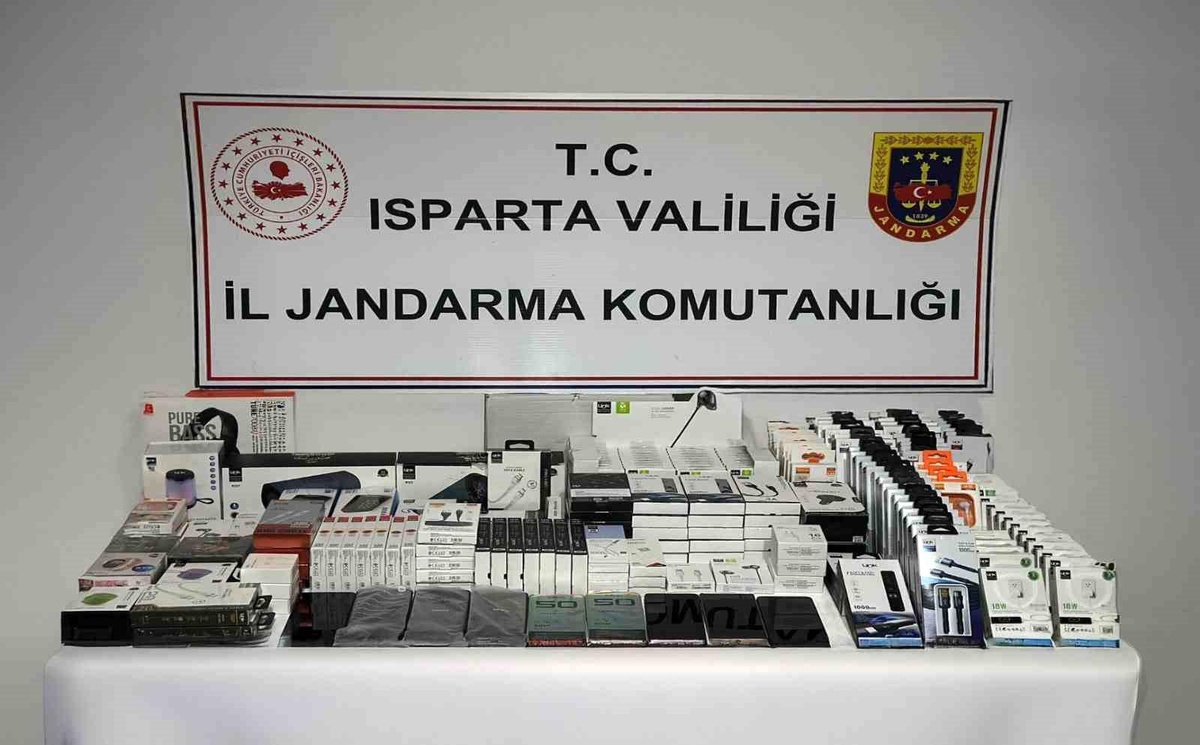 Isparta\'da Kaçakçılık Operasyonları