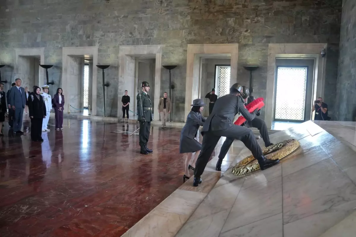 Prenses Akiko Mikasa Anıtkabir\'i Ziyaret Etti