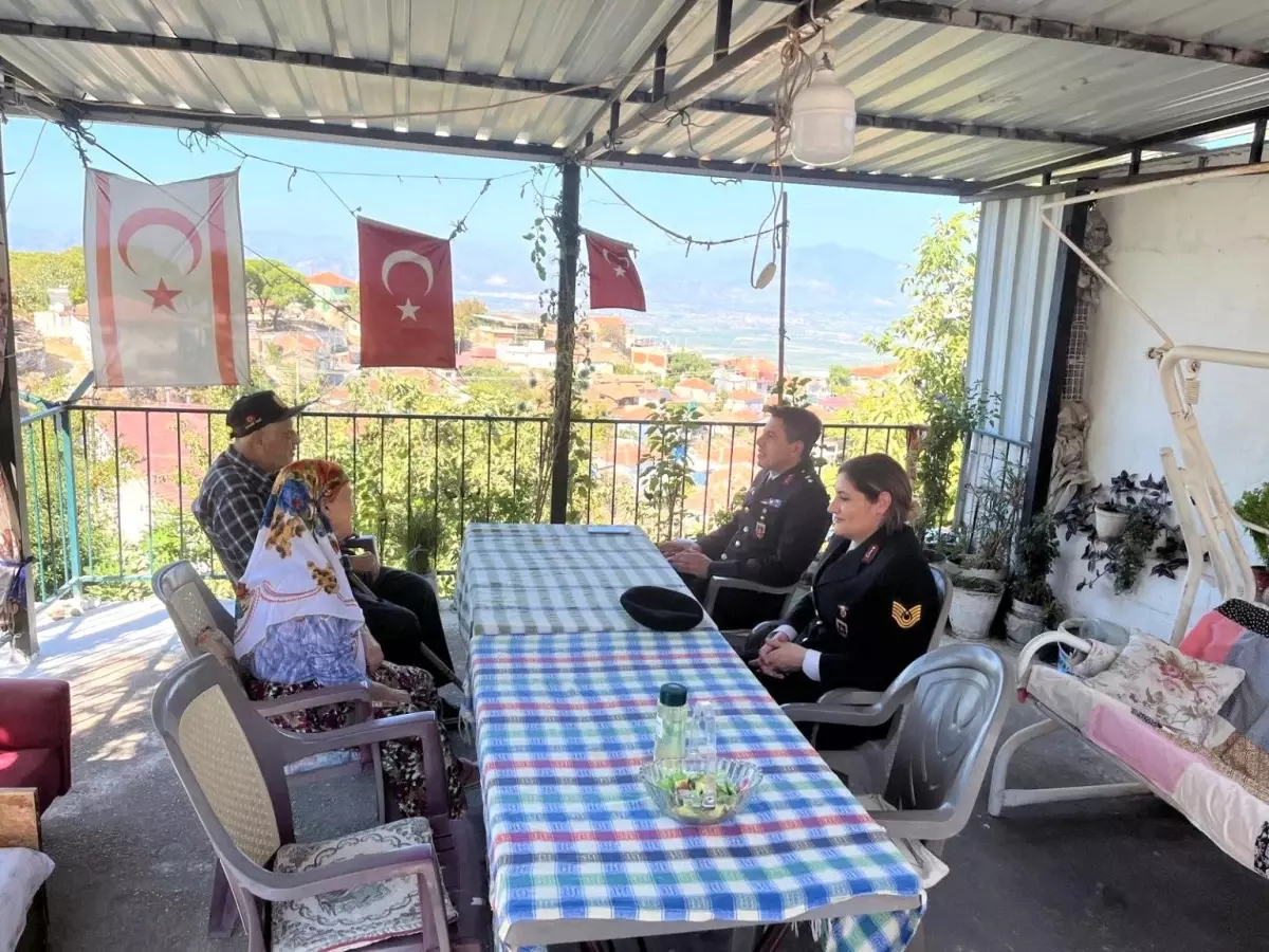 Jandarmadan Kıbrıs Gazilerine Ziyaret