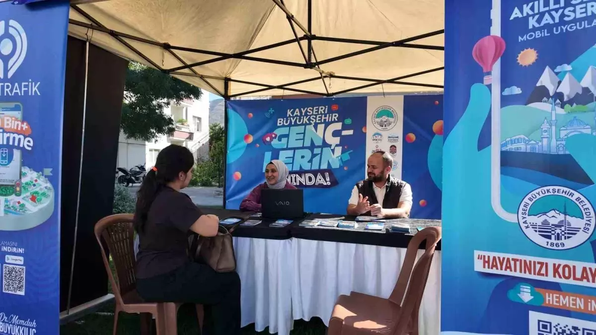 Kayseri Büyükşehir Belediyesi\'nden Üniversite Öğrencilerine Özel Rehberlik Hizmeti