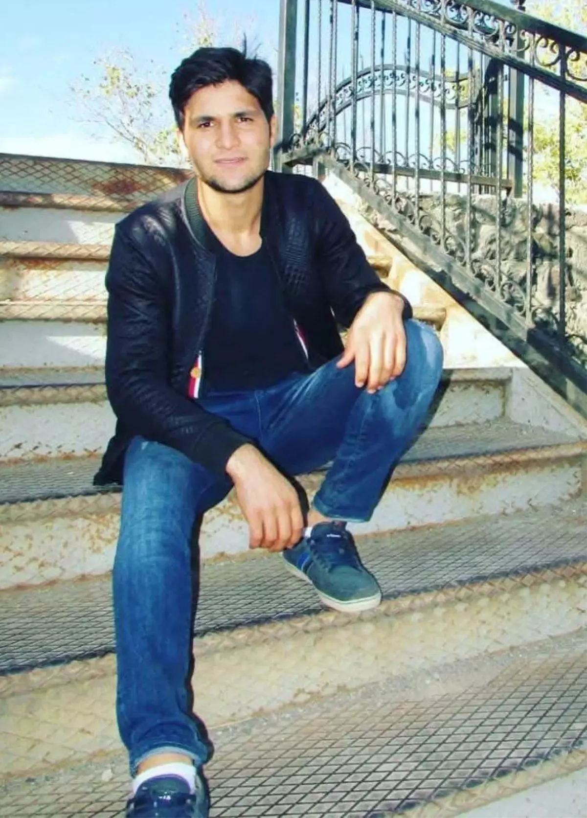 Balya Makinesinde Kıyafeti Takılan Genç Hayatını Kaybetti