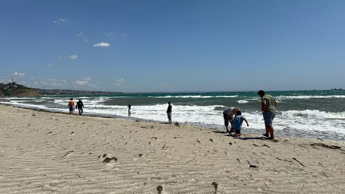 Karadeniz\'de Denize Giriş Yasaklandı