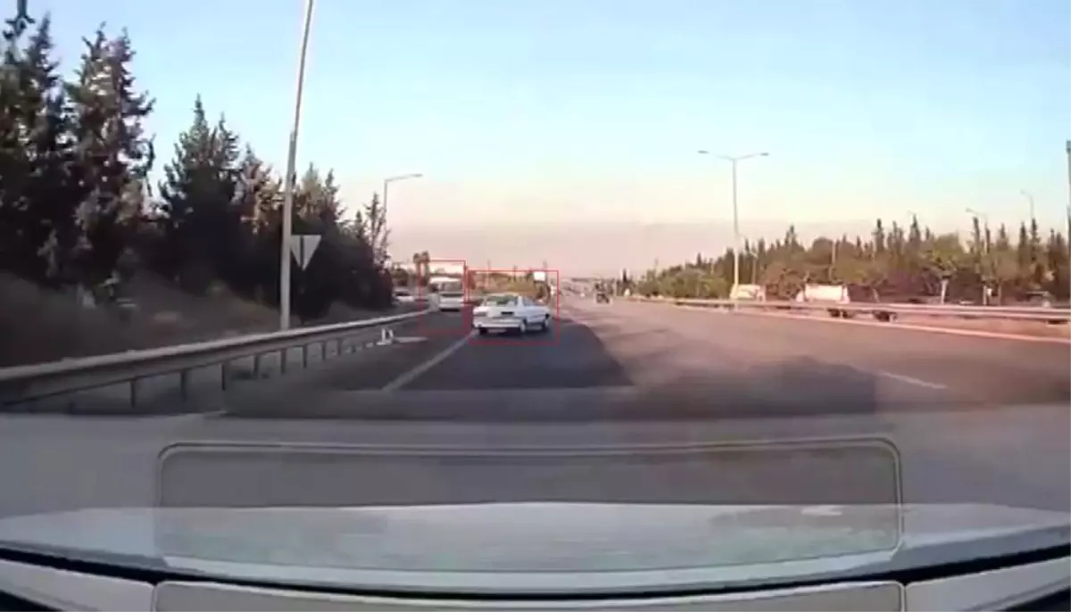 Mersin\'de Ters Yöndeki Araç Kazaya Neden Oldu